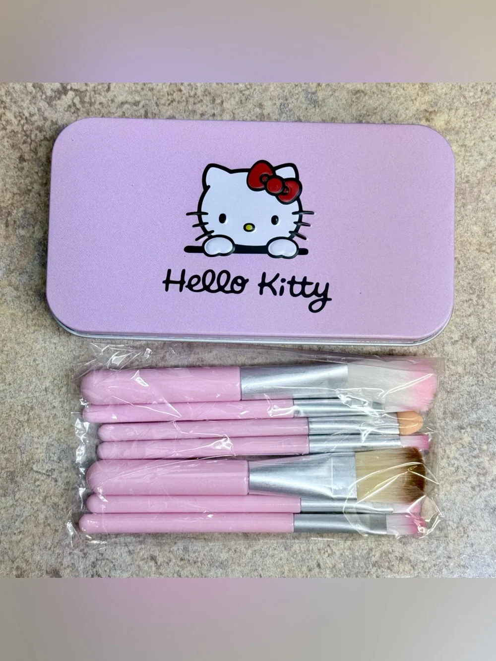 Hello Kitty Makeup Mini Brush Kit and Storage Box Set of 7 Pieces